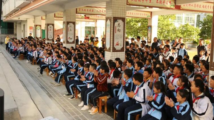 【文艺快讯】“永远跟党走”2021年惠东县庆祝建党100周年文艺轻骑兵下乡巡回演出（高潭站）