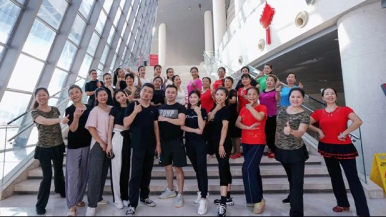 我为群众办实事丨 “百年风华 群心向党”惠州市文化馆群众艺术广场舞培训班圆满结束