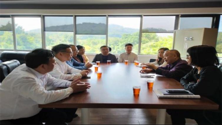 龙门农民画再次走进关山月美术馆