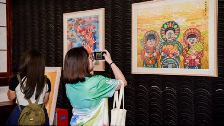 粤港澳青年文化之旅来龙门非遗文化馆了！