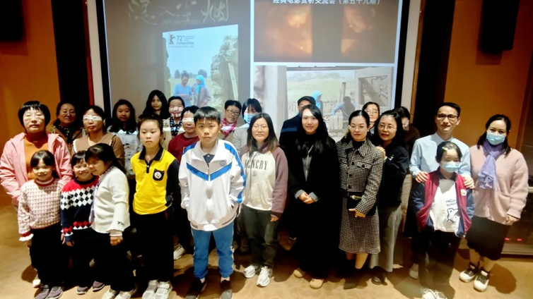 视听盛宴•惠声惠色 | 世界以痛吻我，我要报之以歌