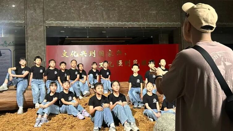 六一特辑丨少儿合唱剧班的小学员们精心录制作品《你呀你》原创歌曲