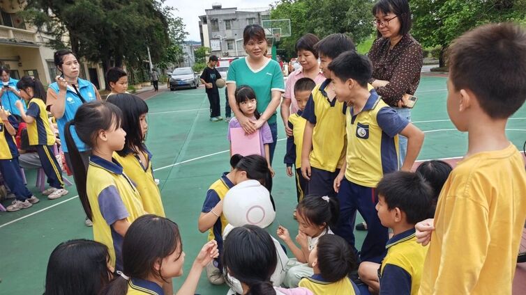 分馆动态丨“点亮芦花微心愿”孩子们收获别样“六一”