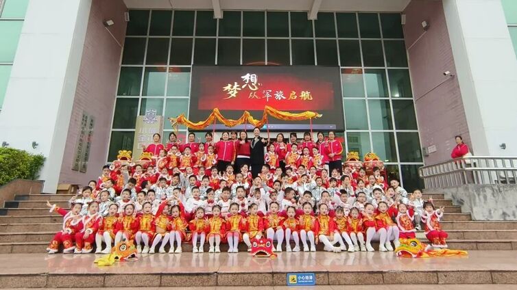 分馆动态 | 欢歌笑语庆佳节 邻里欢聚享温情